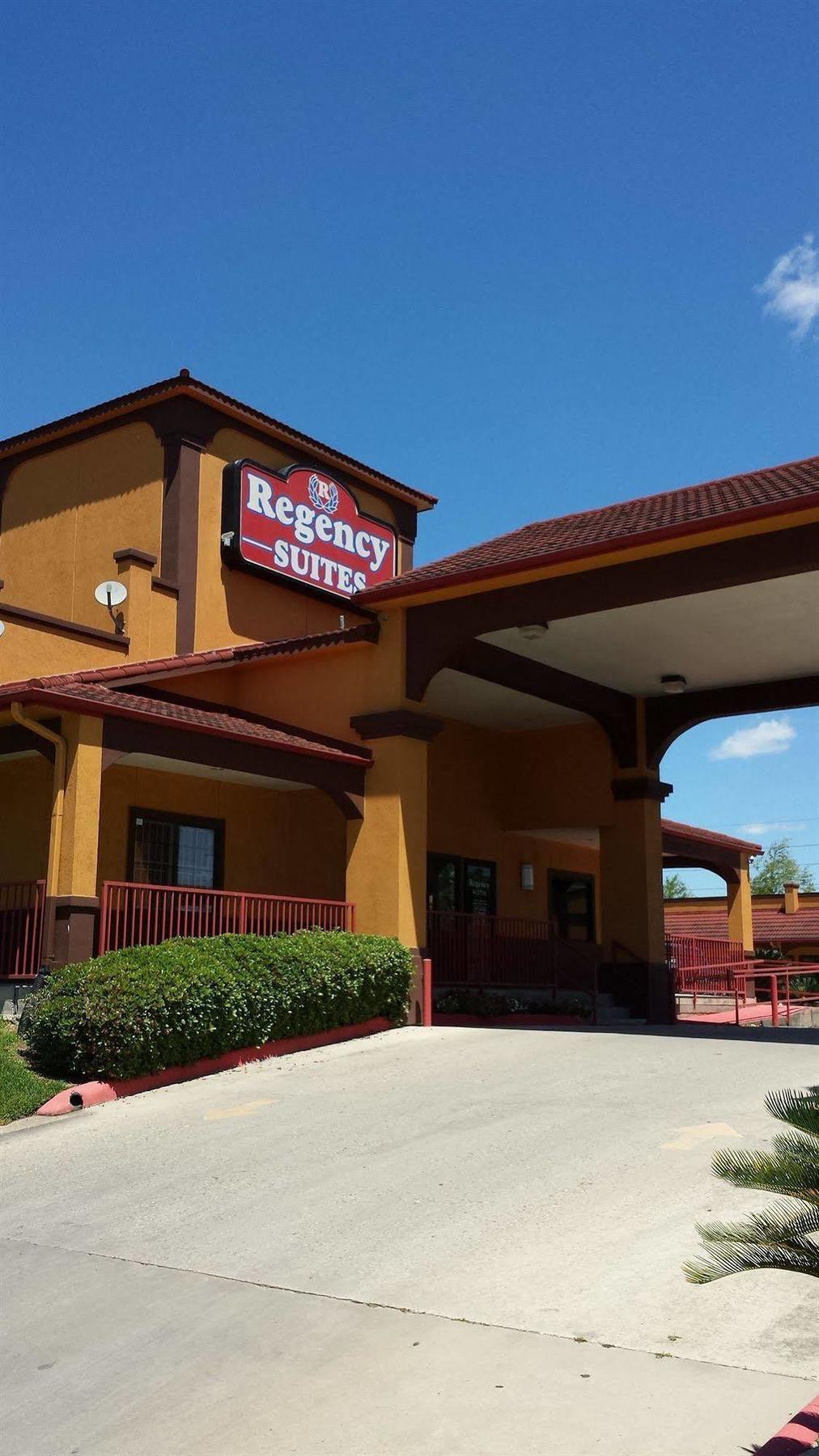 Regency Suites Iah Beltway 8 Houston Exterior foto